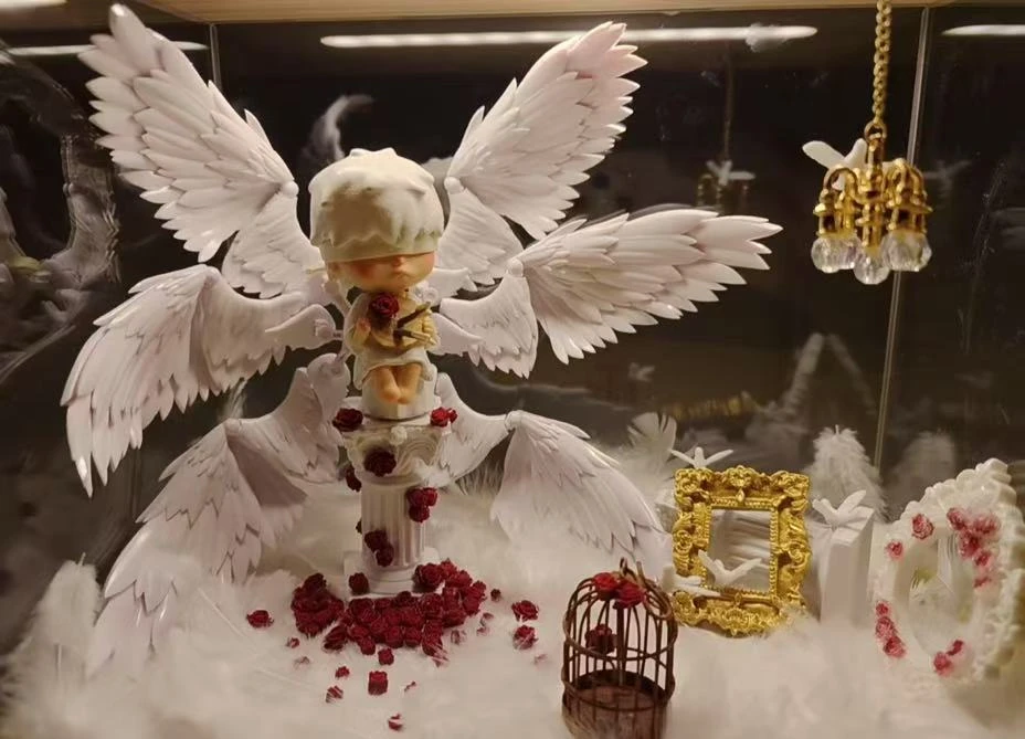 星河潮玩仓库随发盲盒礼品一件