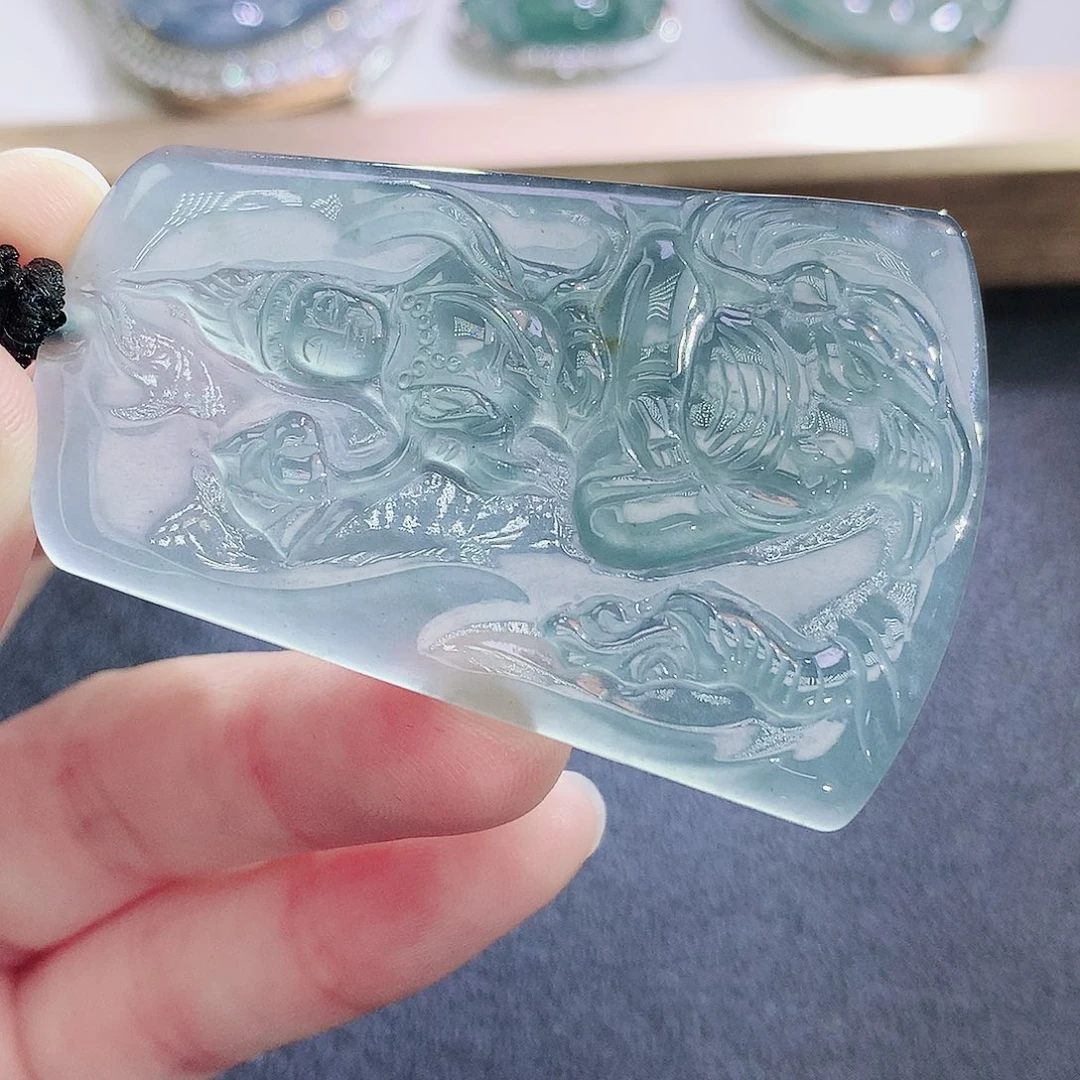 翡翠未镶嵌颈饰翡翠