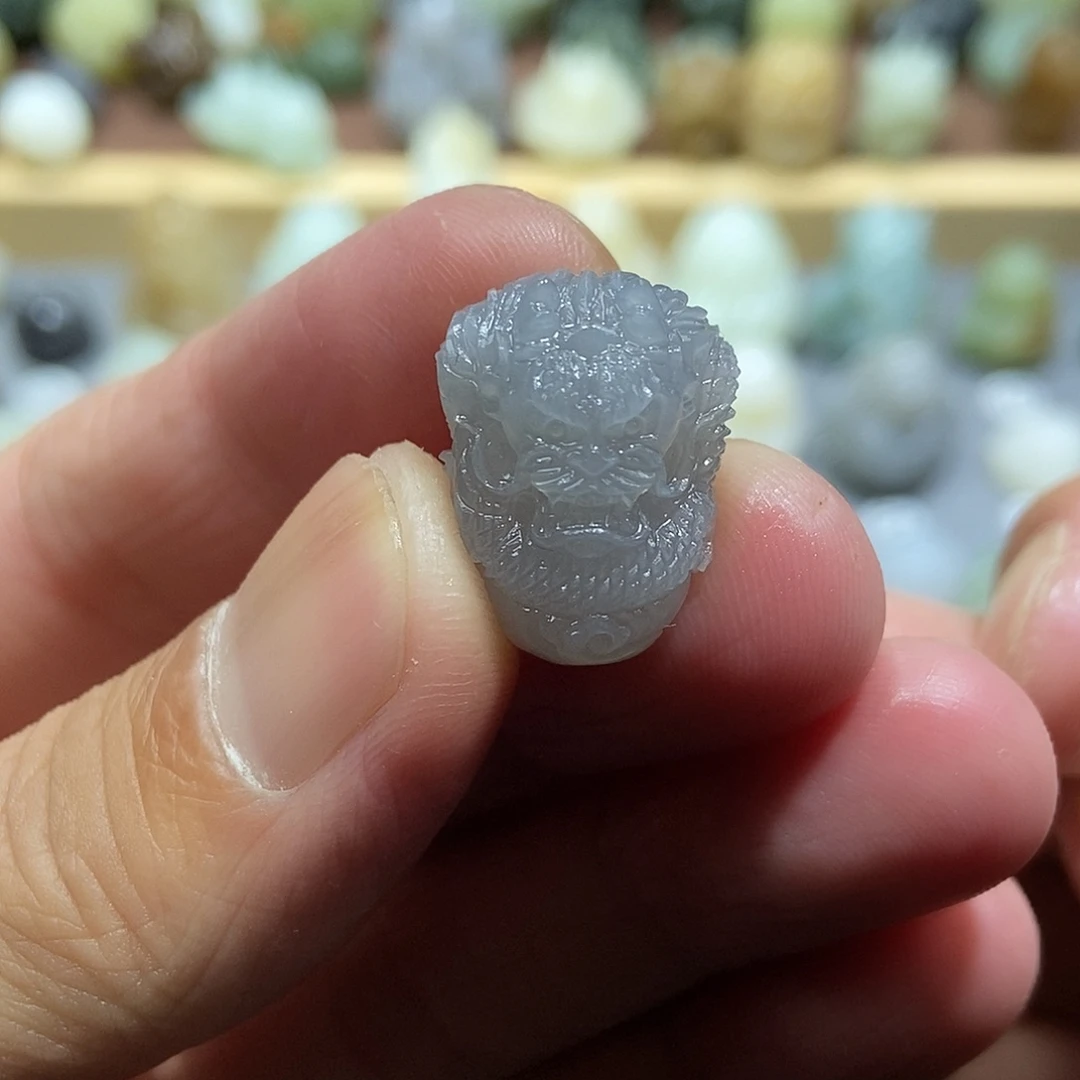 和田玉未镶嵌颈饰定制