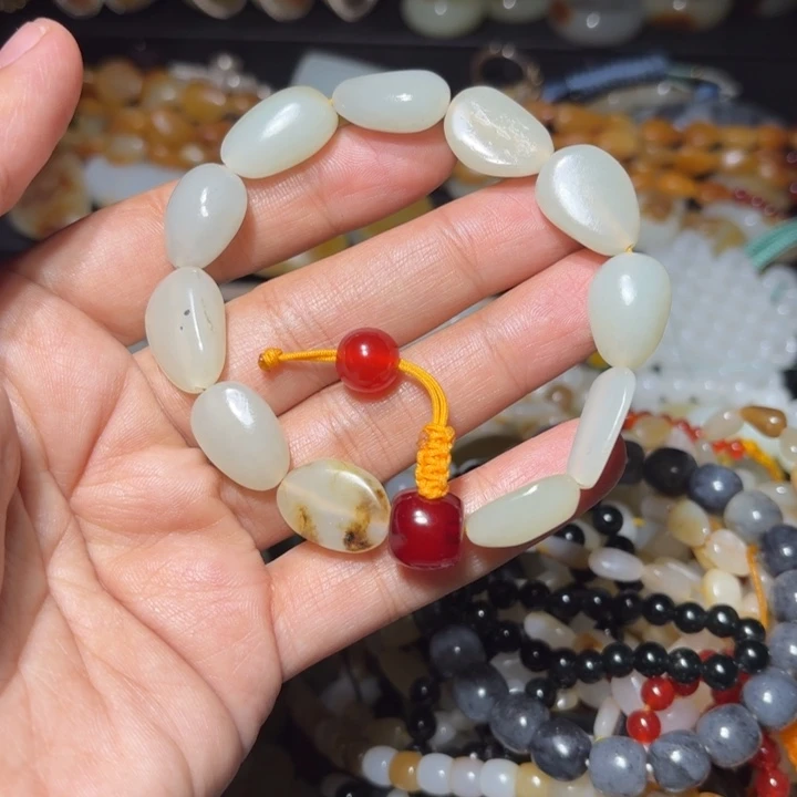 和田玉未镶嵌手链