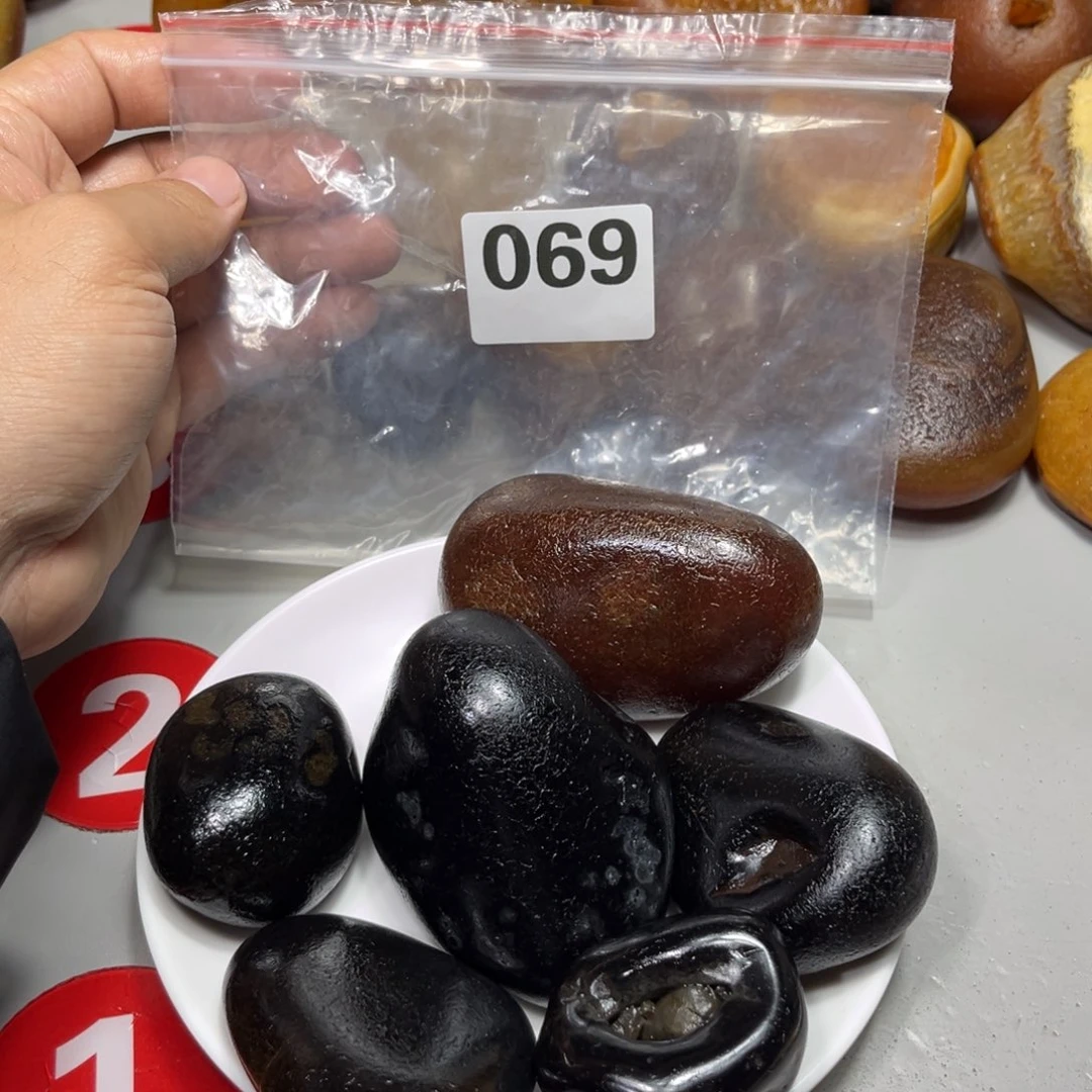 老挝石蔚*马料马料马料