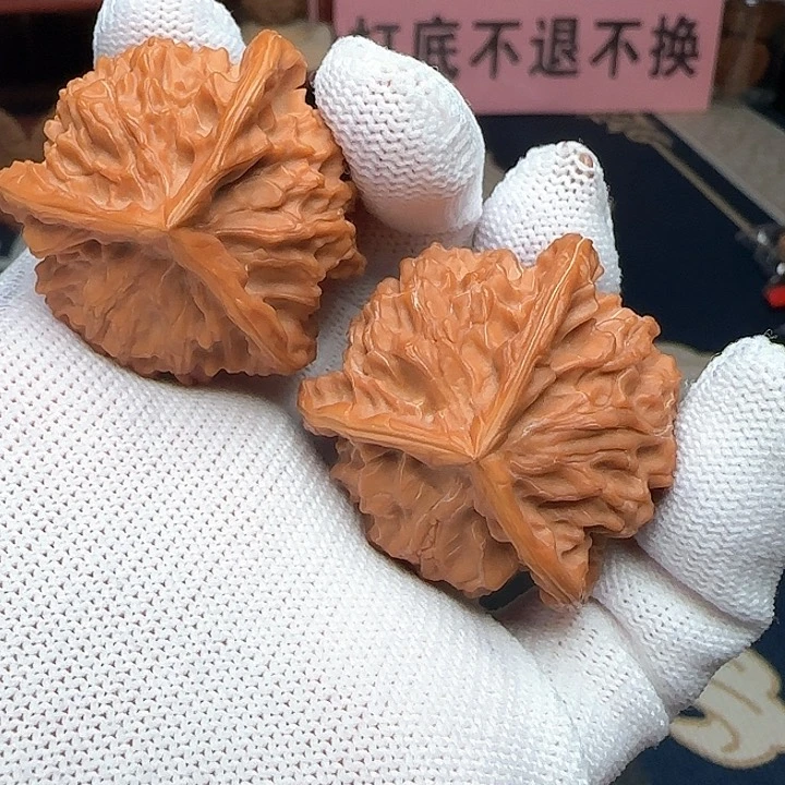 文玩核桃吊坠盘山人字奔40