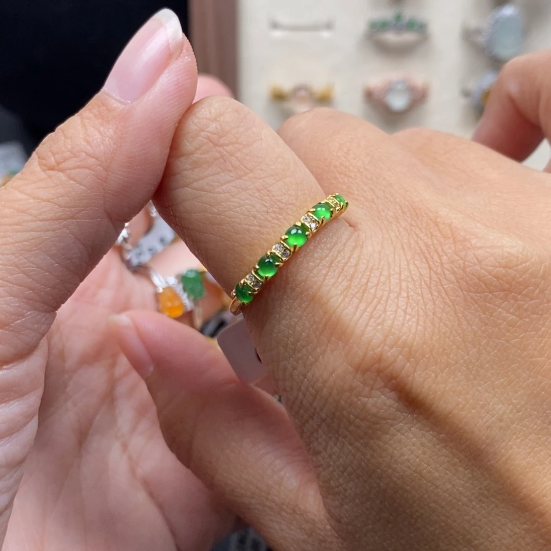 五***在翡翠银S925镶嵌戒指