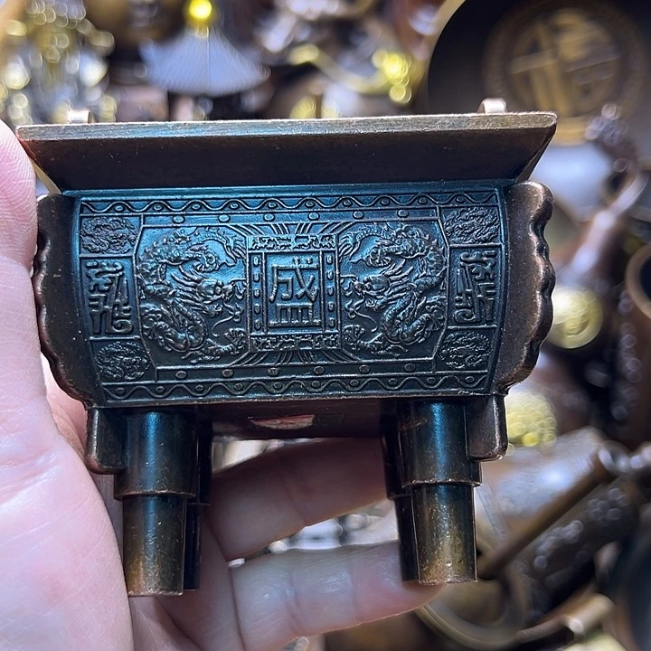 铜233366667789988767