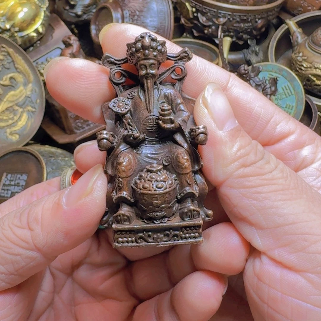铜器摆件收收藏藏
