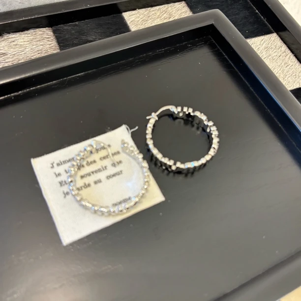 铜合金合成锆石耳饰 简约字母耳圈EH2411