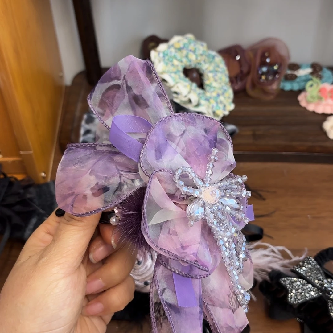 布艺铁合金扭扭夹