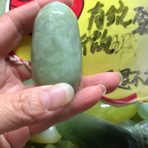 蛇纹石玉未镶嵌手把件