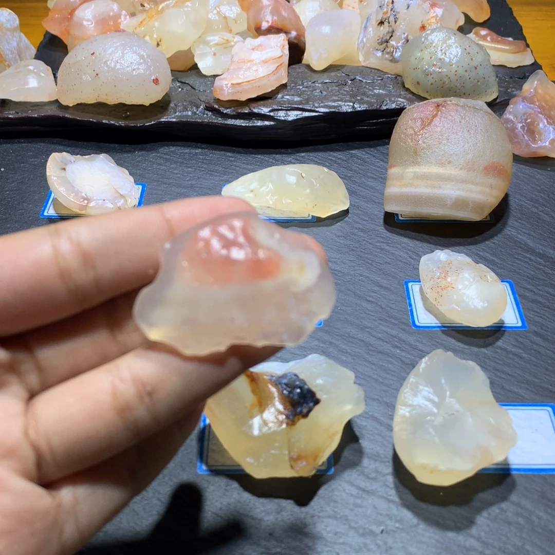 未镶嵌玛瑙/玉髓珠宝奇石