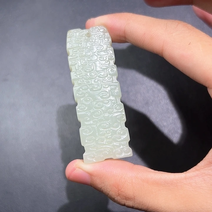 和田玉未镶嵌挂件落*声