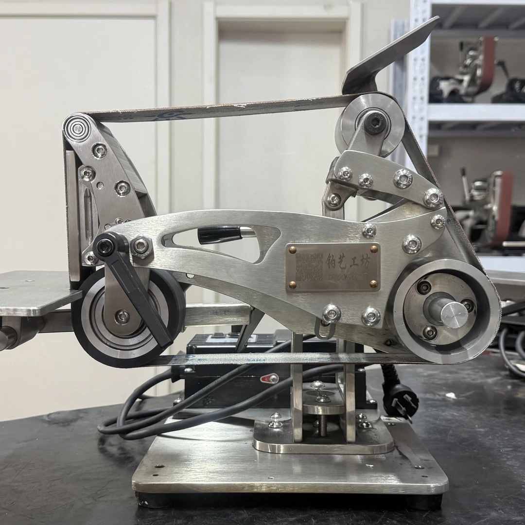 915-50不锈钢砂带机打磨