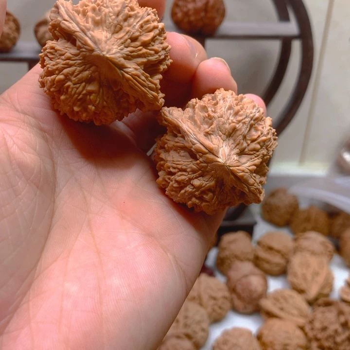 辣***睛吊坠文玩核桃43满天星