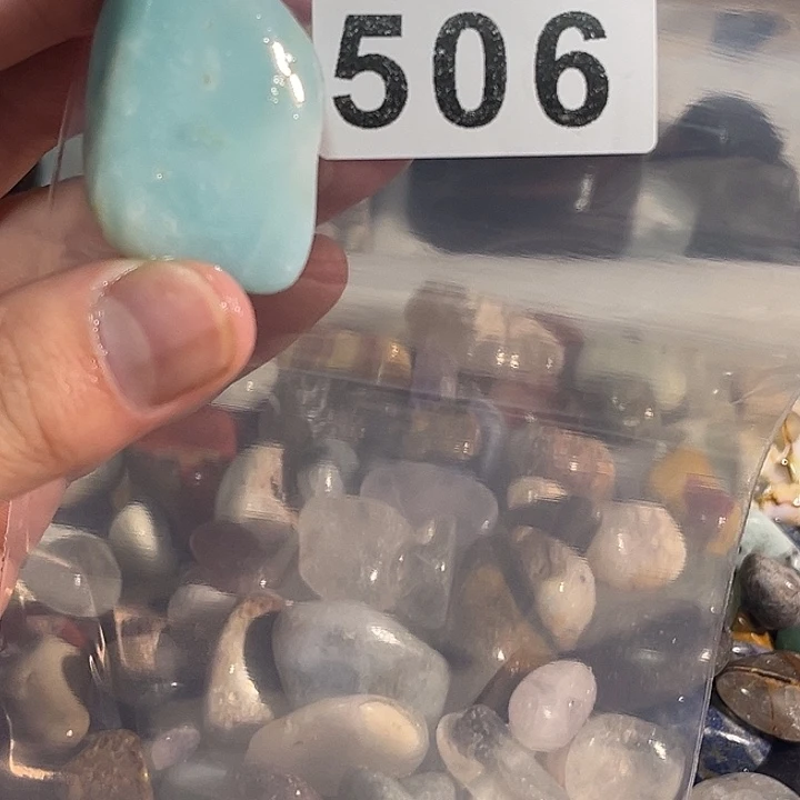 未镶嵌水晶大型摆件（非配饰）