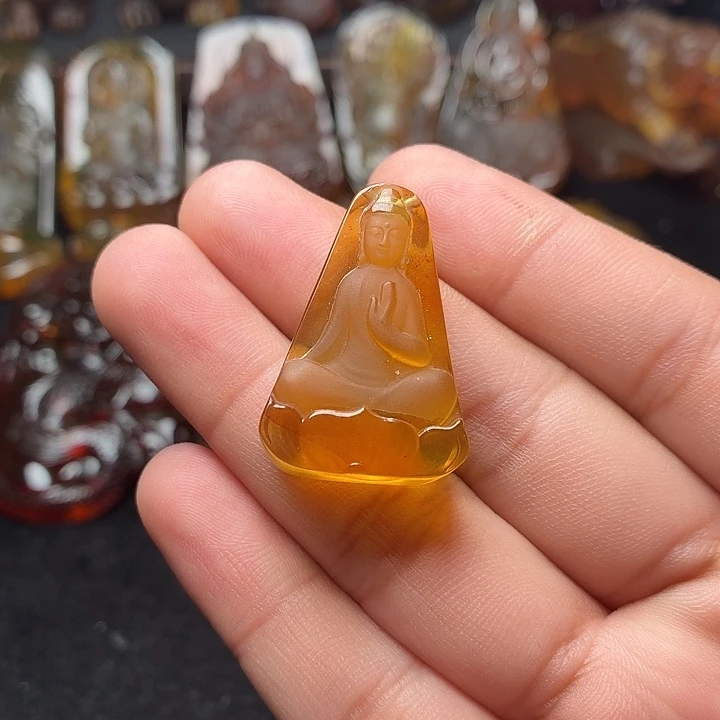 琥珀未镶嵌颈饰168