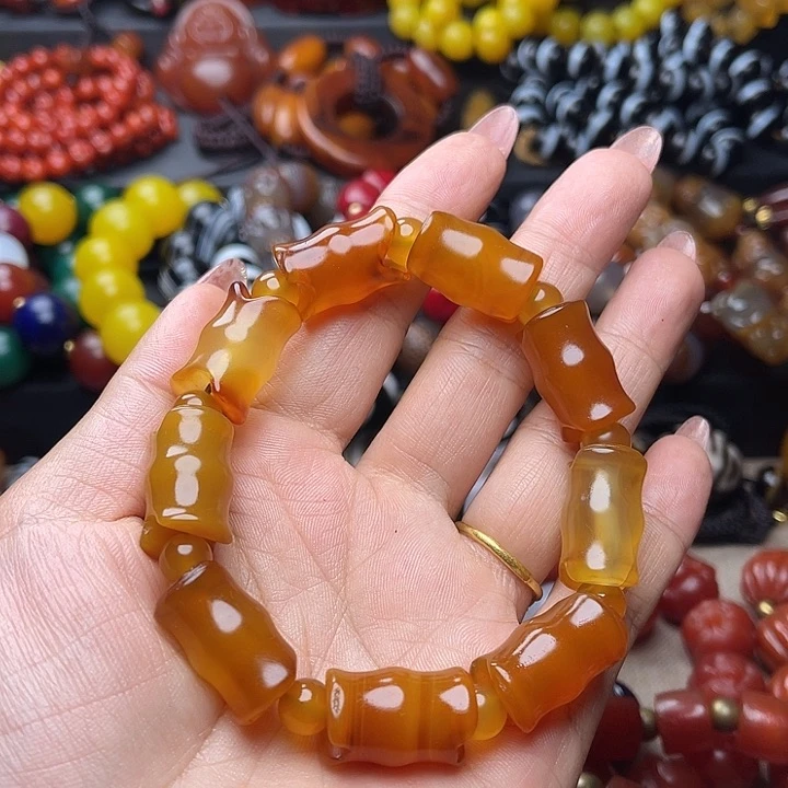 用***好玛瑙/玉髓手链未镶嵌