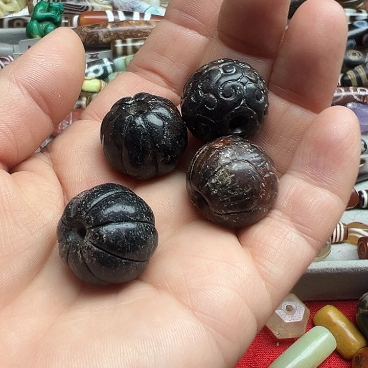 龍***下玛瑙/玉髓未镶嵌颈饰