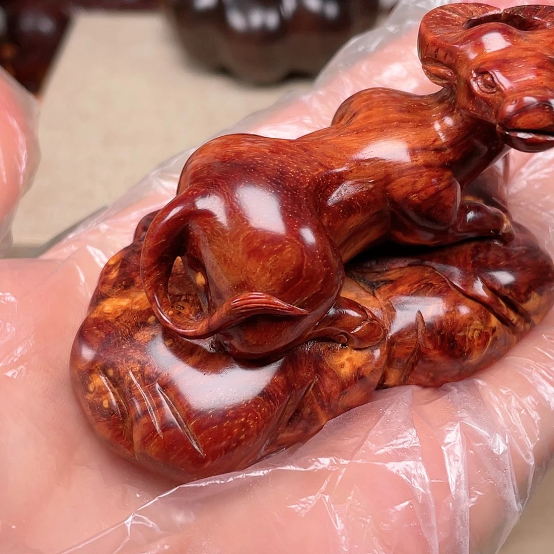 檀香紫檀（小叶紫檀）鱼