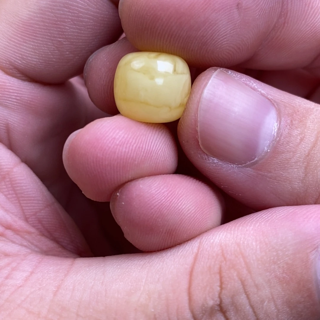 m***曦裸石蜜蜡未镶嵌配饰