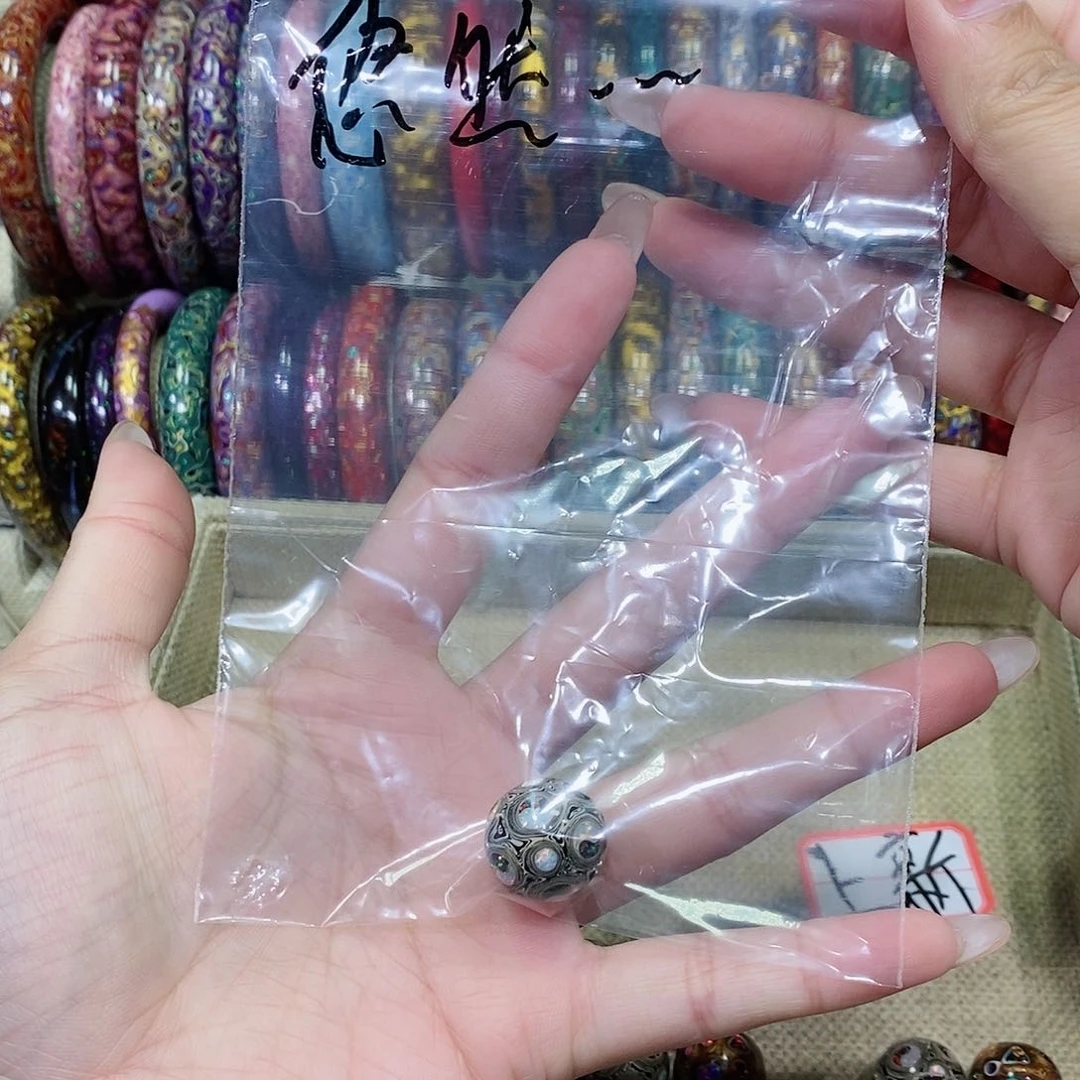 悠****、大漆1.5…………………………