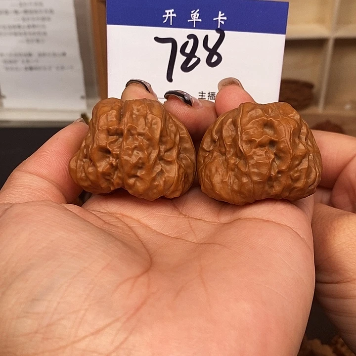 桃核吊坠蛤蟆头40有修s