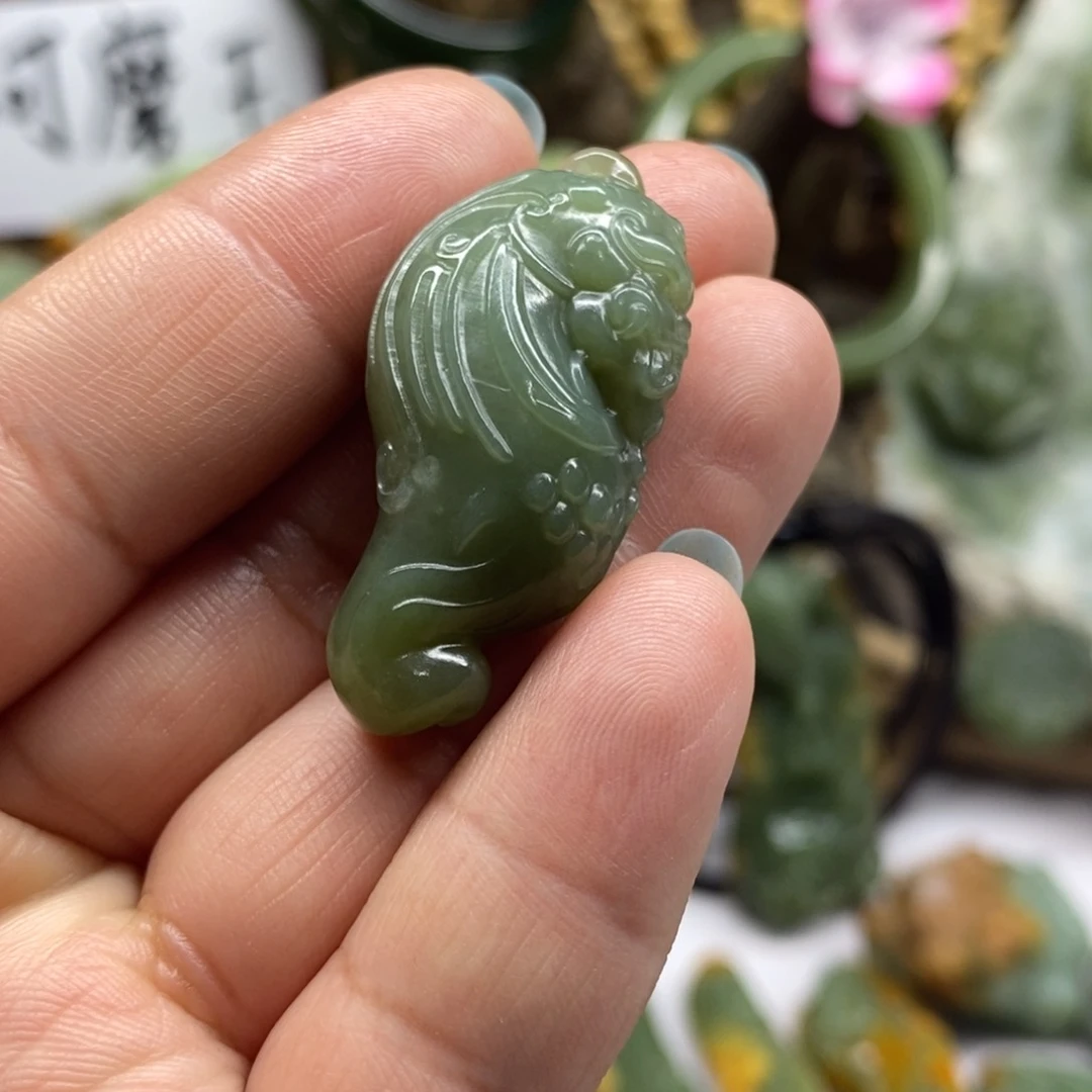 和田玉和田玉。海马挂件未镶嵌