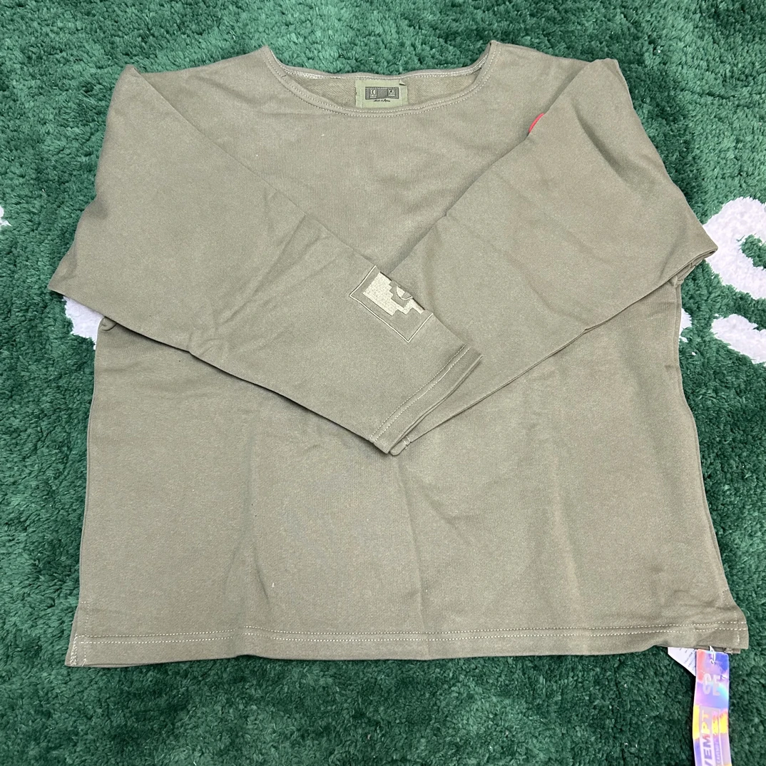 香香Aaaceee军绿卫衣宽松百搭