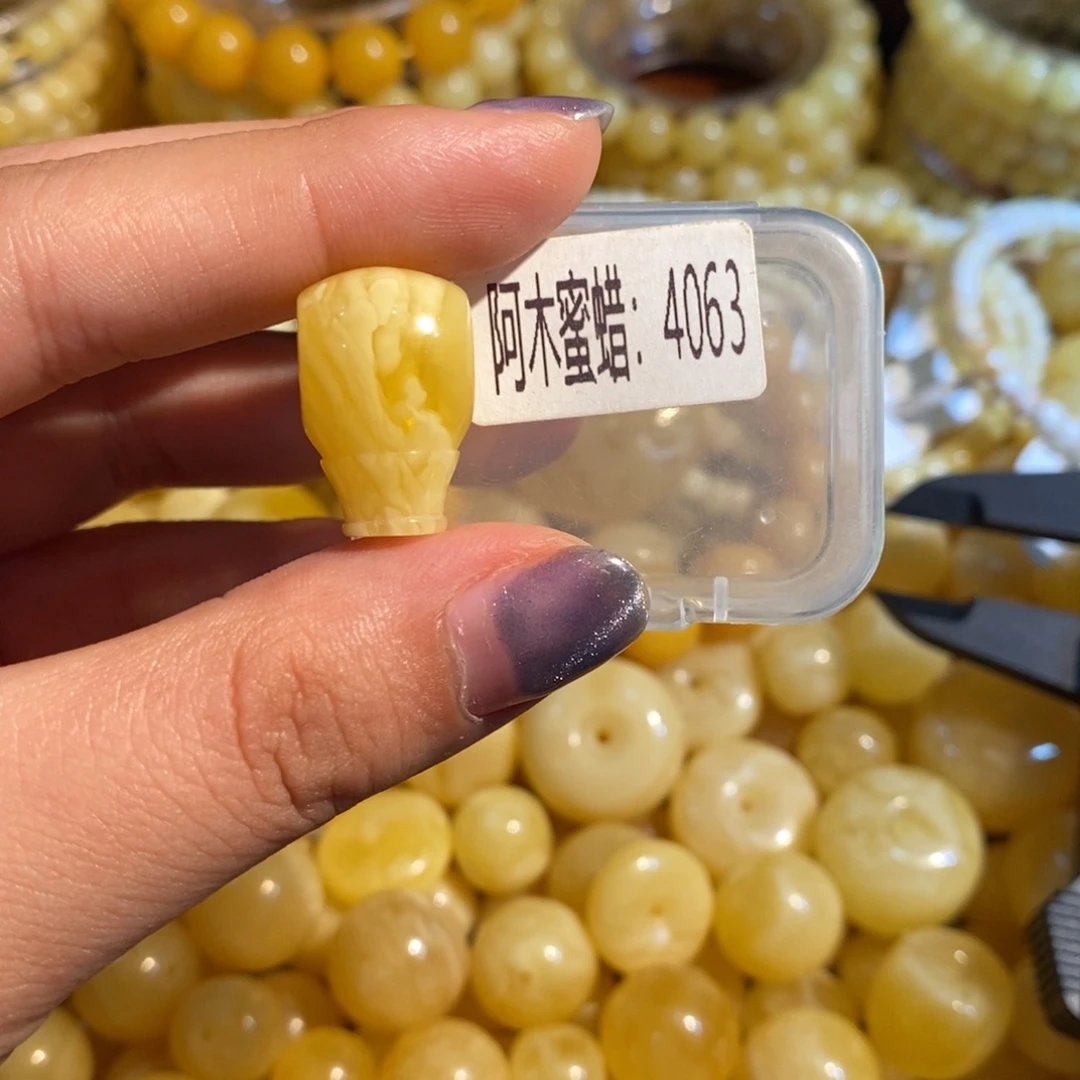 琥珀未镶嵌珠宝奇石4063