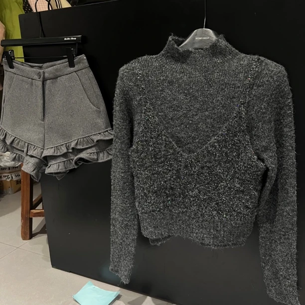 周日见【亮片点缀】2025年货款亮闪吊带假两件针织