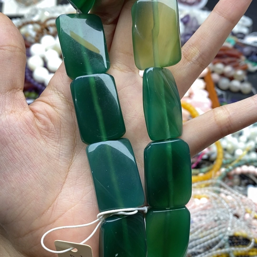 未镶嵌玛瑙/玉髓珠宝半成品一条纯天然绿玛瑙无事牌21×30mm