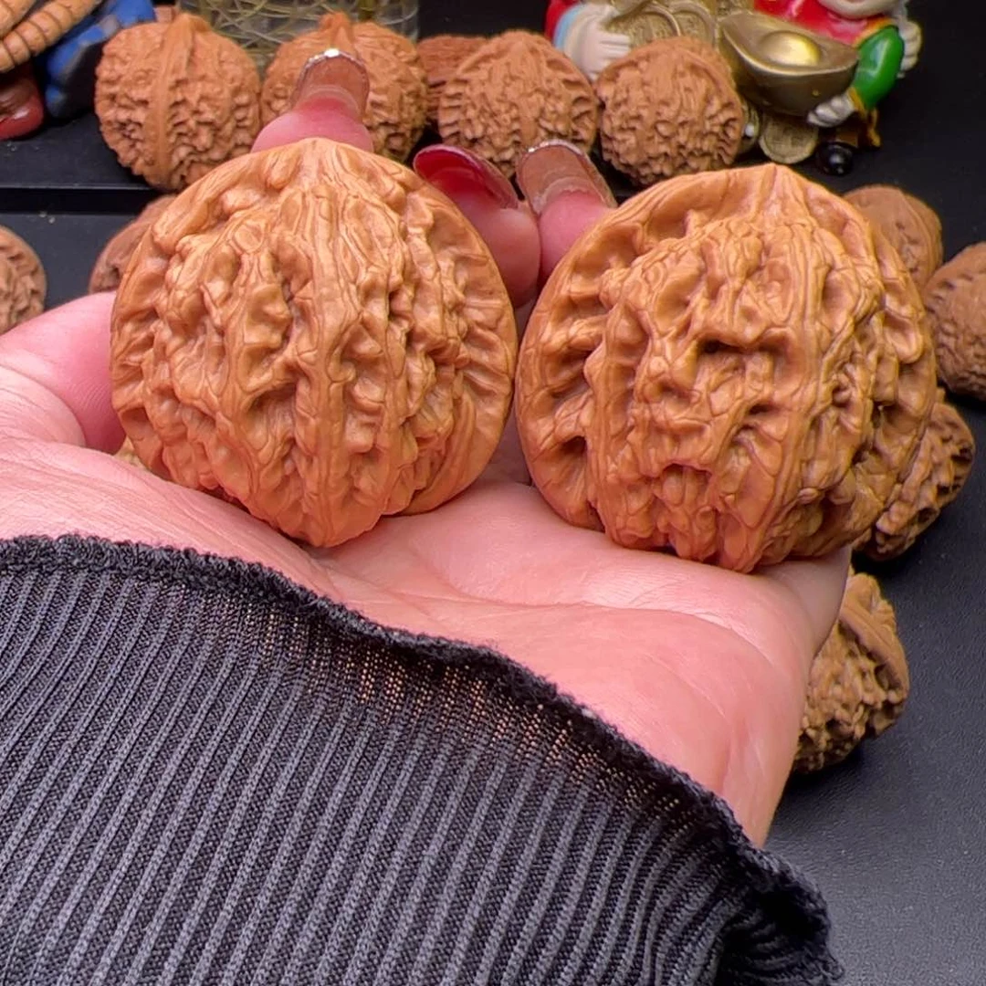 文玩核桃吊坠芳芳45红锦鲤