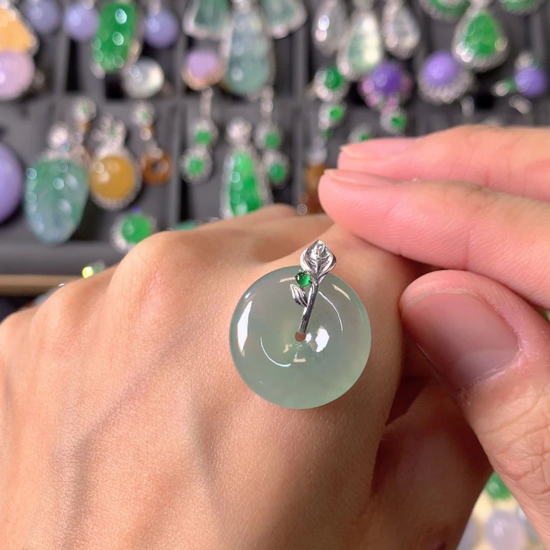 翡翠18K金镶嵌吊坠(不含链)