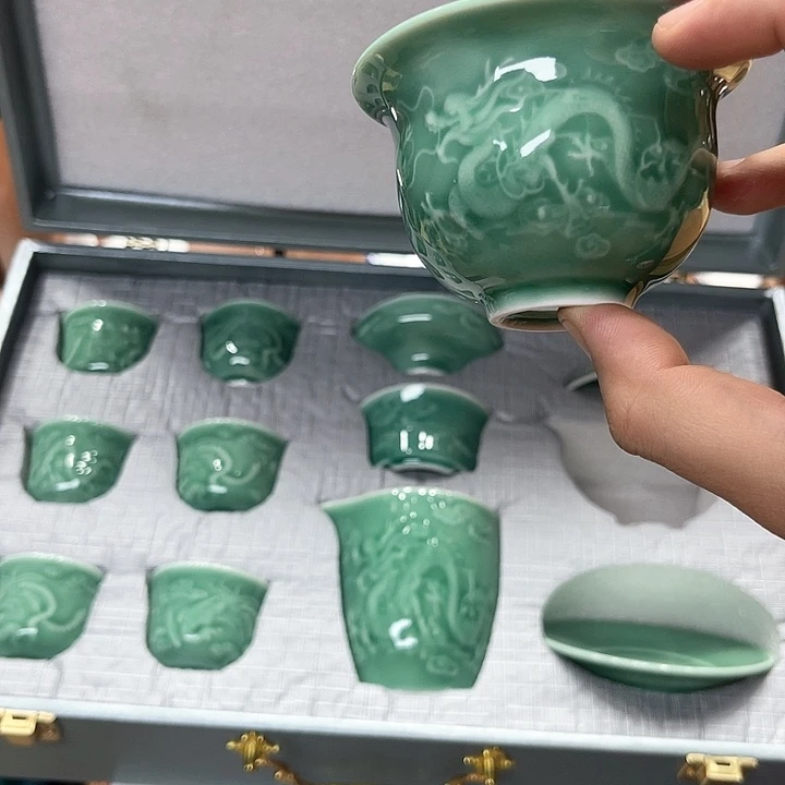 孤品茶具套装等。