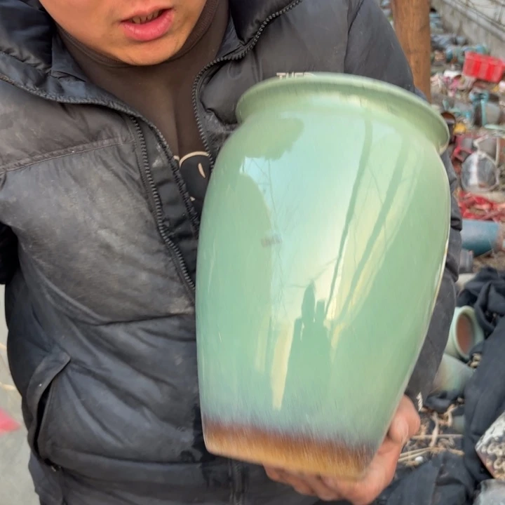 红陶花盆 口径 高度 20 32