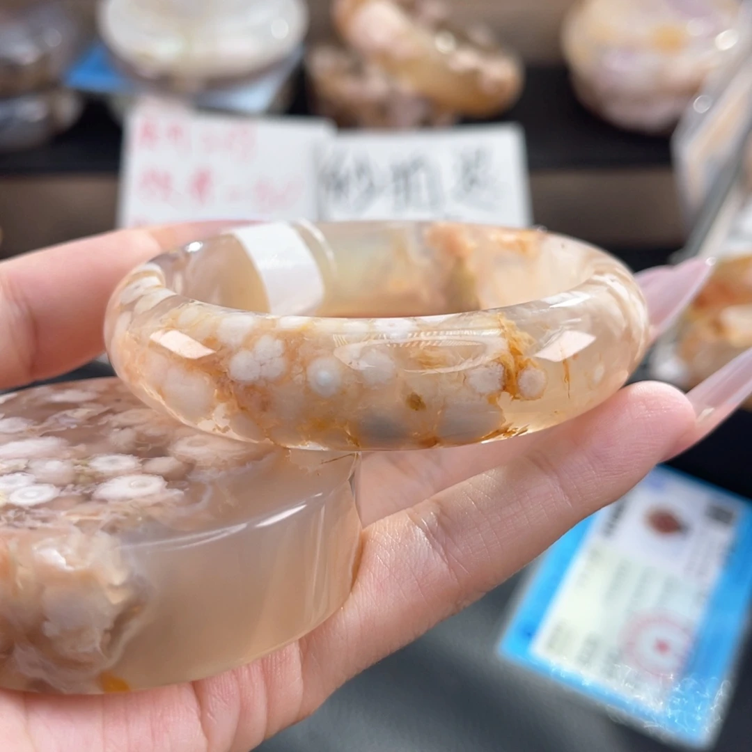 石英质玉未镶嵌手镯59