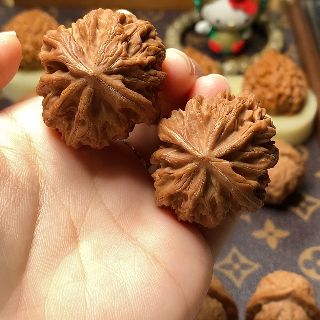 桃核吊坠全品九龙36尺