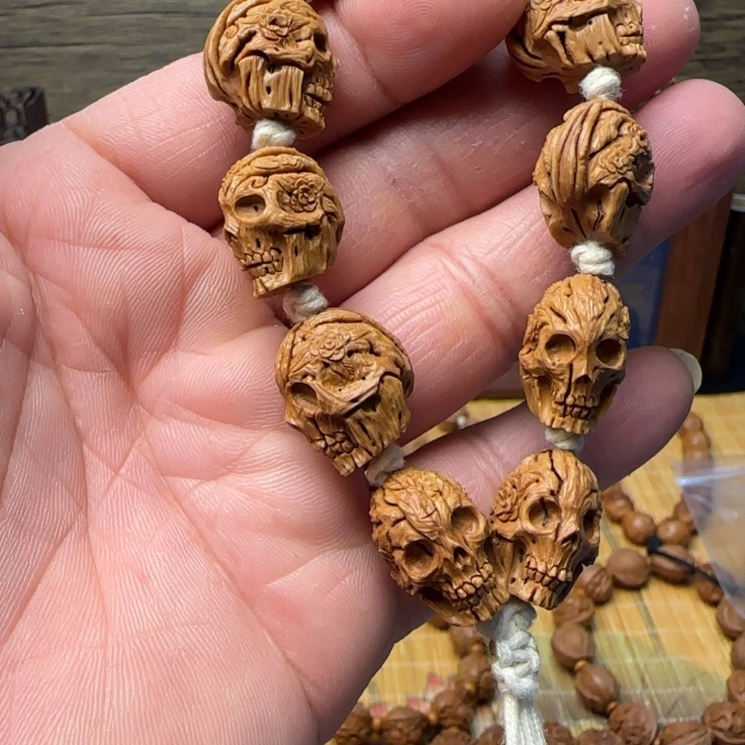 小***孩纯手工雕刻骷髅手串
