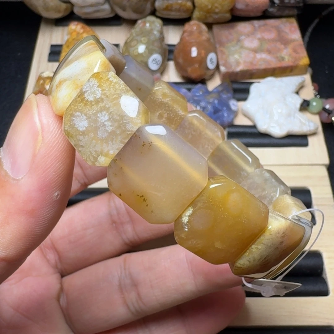 未镶嵌纯天然色有机玉石保真色硅化玉