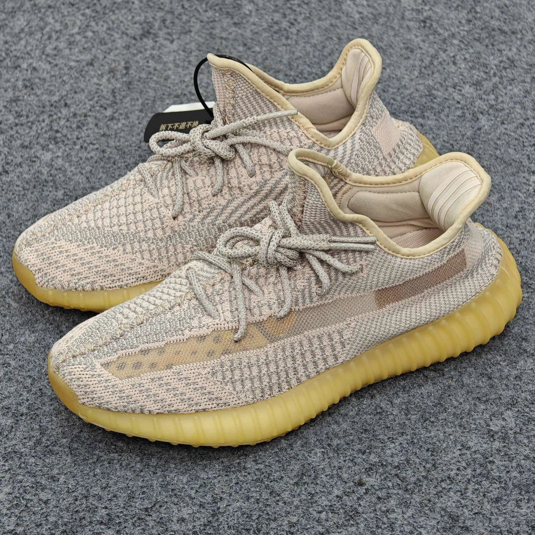 Yeezy350粉天使 42码 原盒 WW0717 休闲鞋