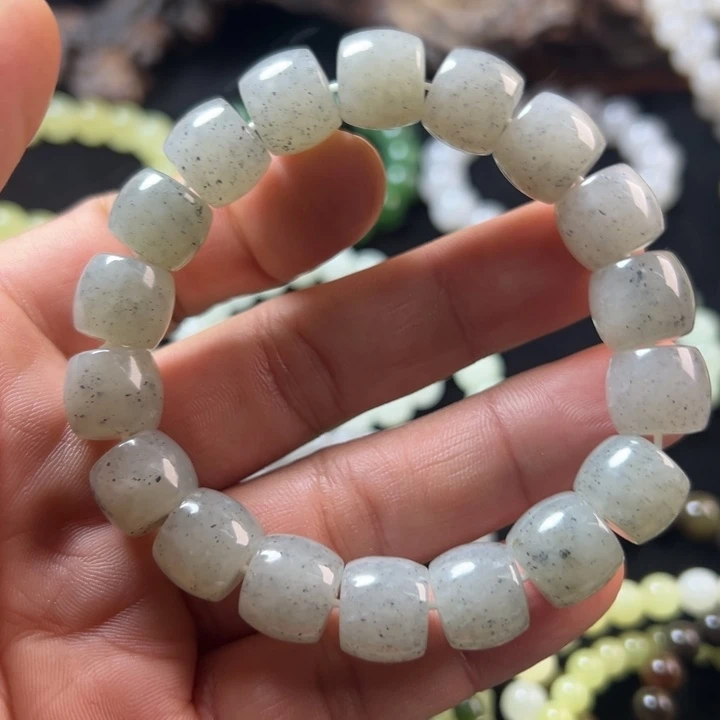 和田玉（糖玉）未镶嵌手链