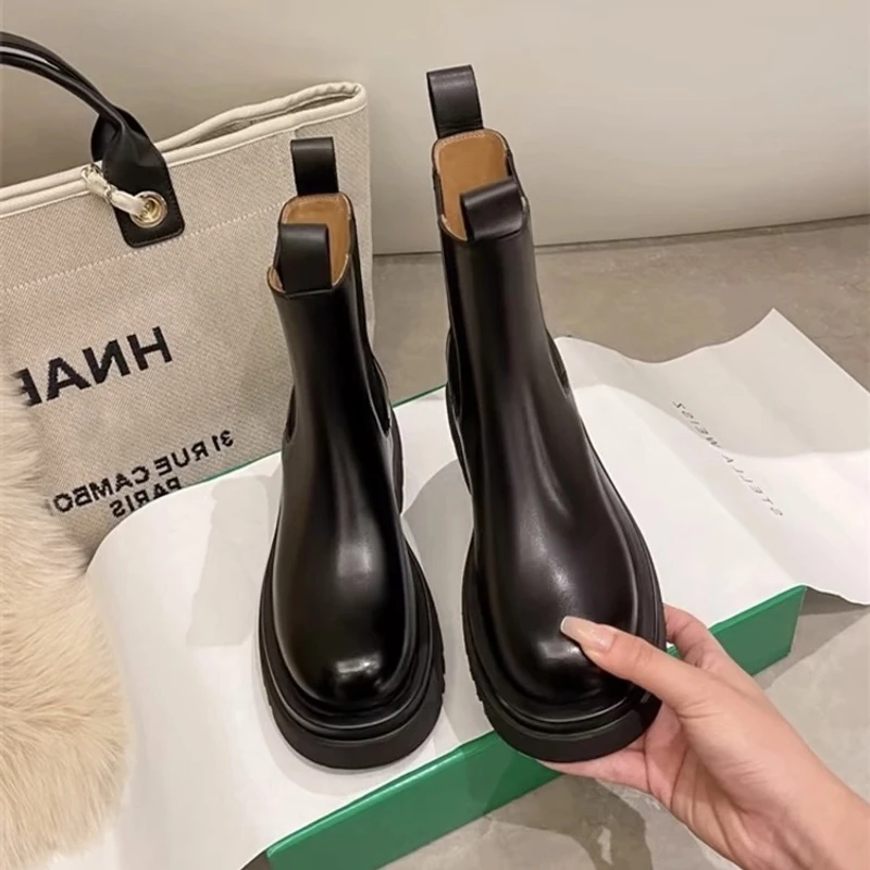 头层牛皮【隐形增高可选】马丁靴女款2025爆款网红洋气时髦烟筒短靴