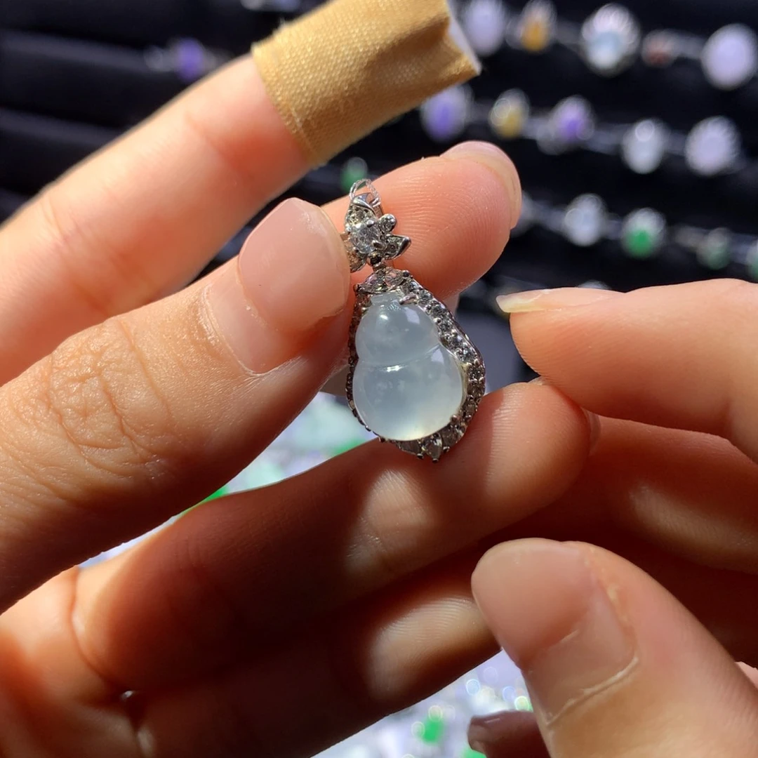 银S925镶嵌翡翠耳饰天然翡翠