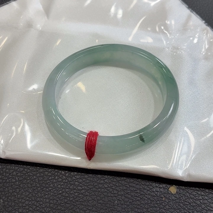 翡翠未镶嵌手镯8号