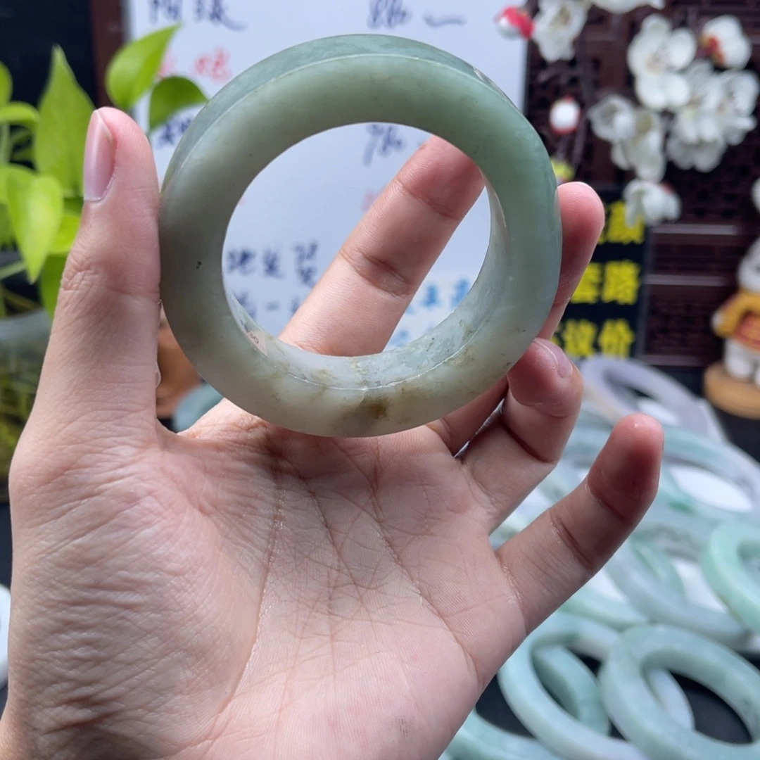 定制翡翠未镶嵌正圈