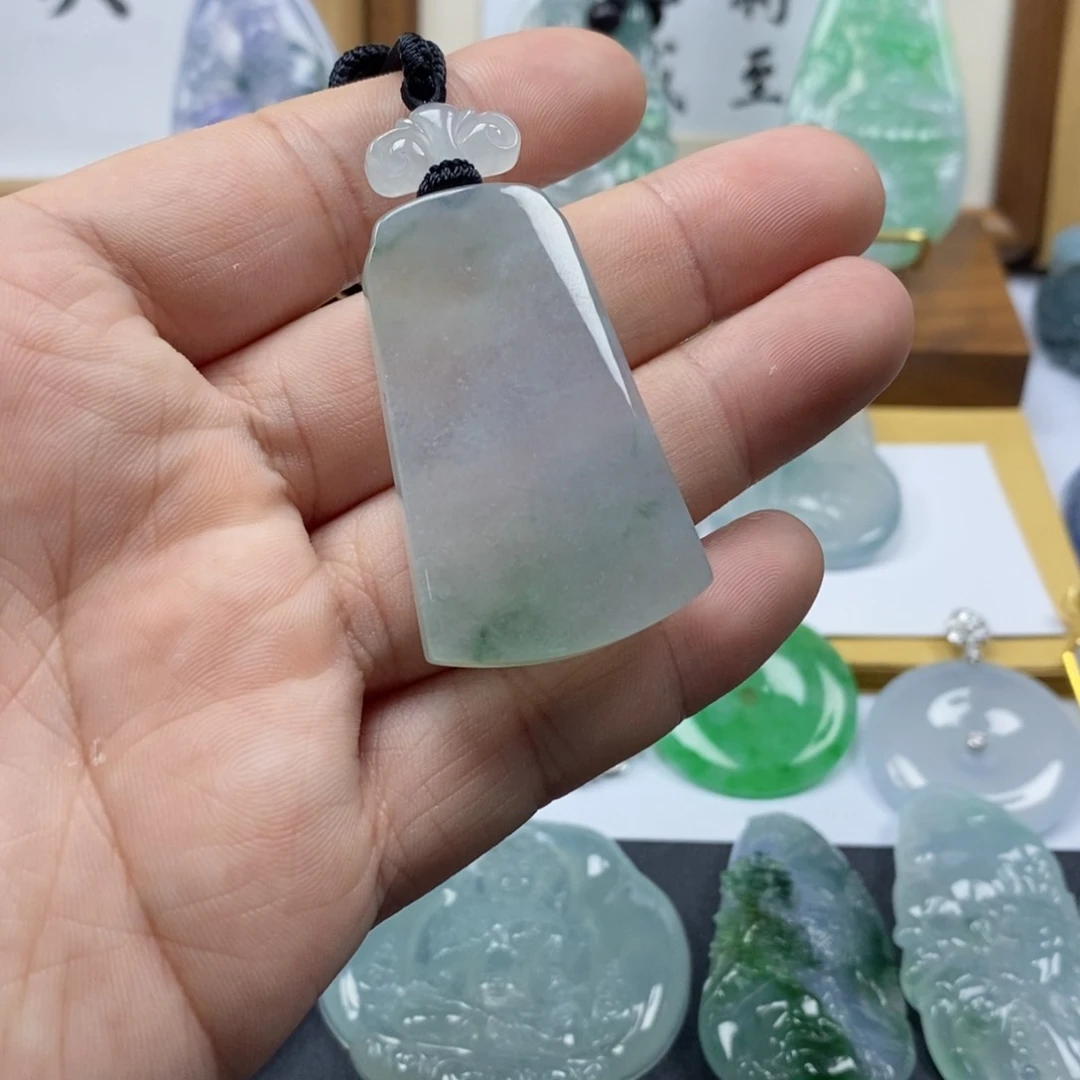 翡翠颈饰未镶嵌影*缅甸翡翠