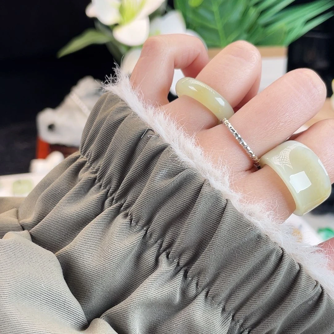 和田玉未镶嵌戒指E85一口糖轮胎16.2