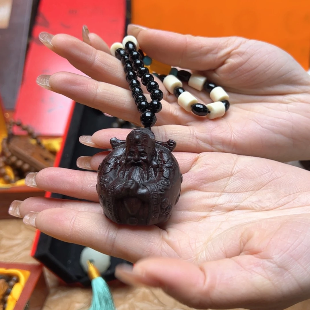 大叶紫檀（黑酸枝木类）