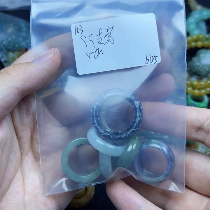克***和翡翠戒指未镶嵌翡翠