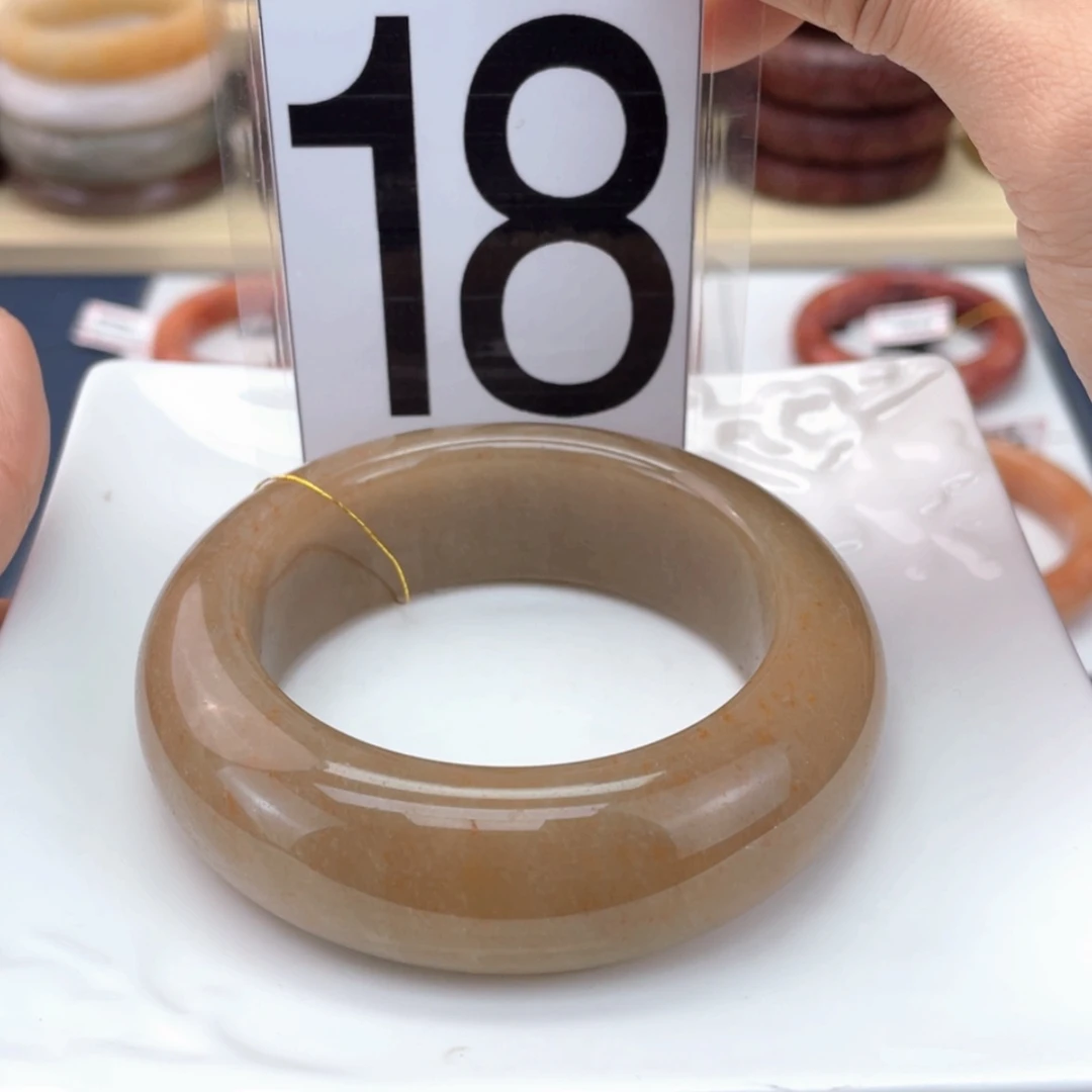 【闪购商品】石英质玉手镯未镶嵌