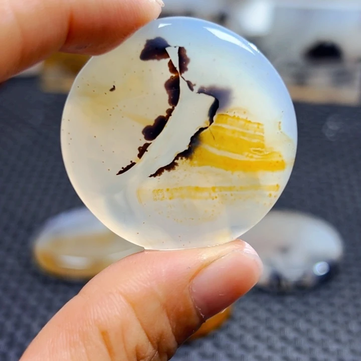 玛瑙/玉髓未镶嵌珠宝半成品