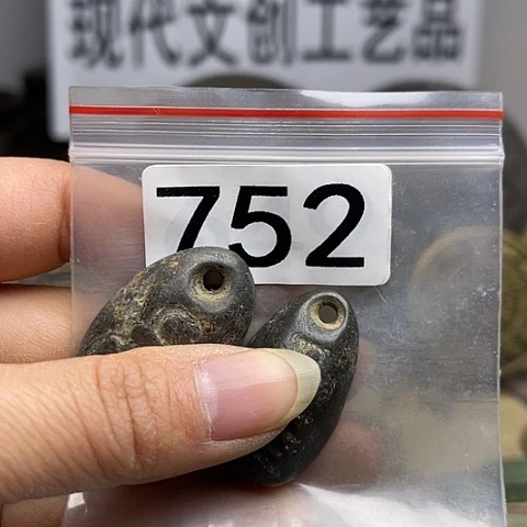 铜枫**染现代文创工艺品现代花钱